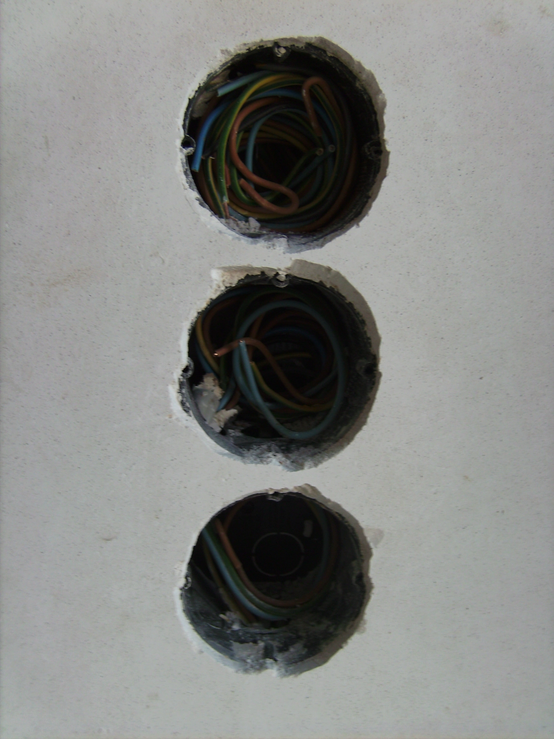 Bauer - Elektrodosensysteme GmbH - Elektroinstallation