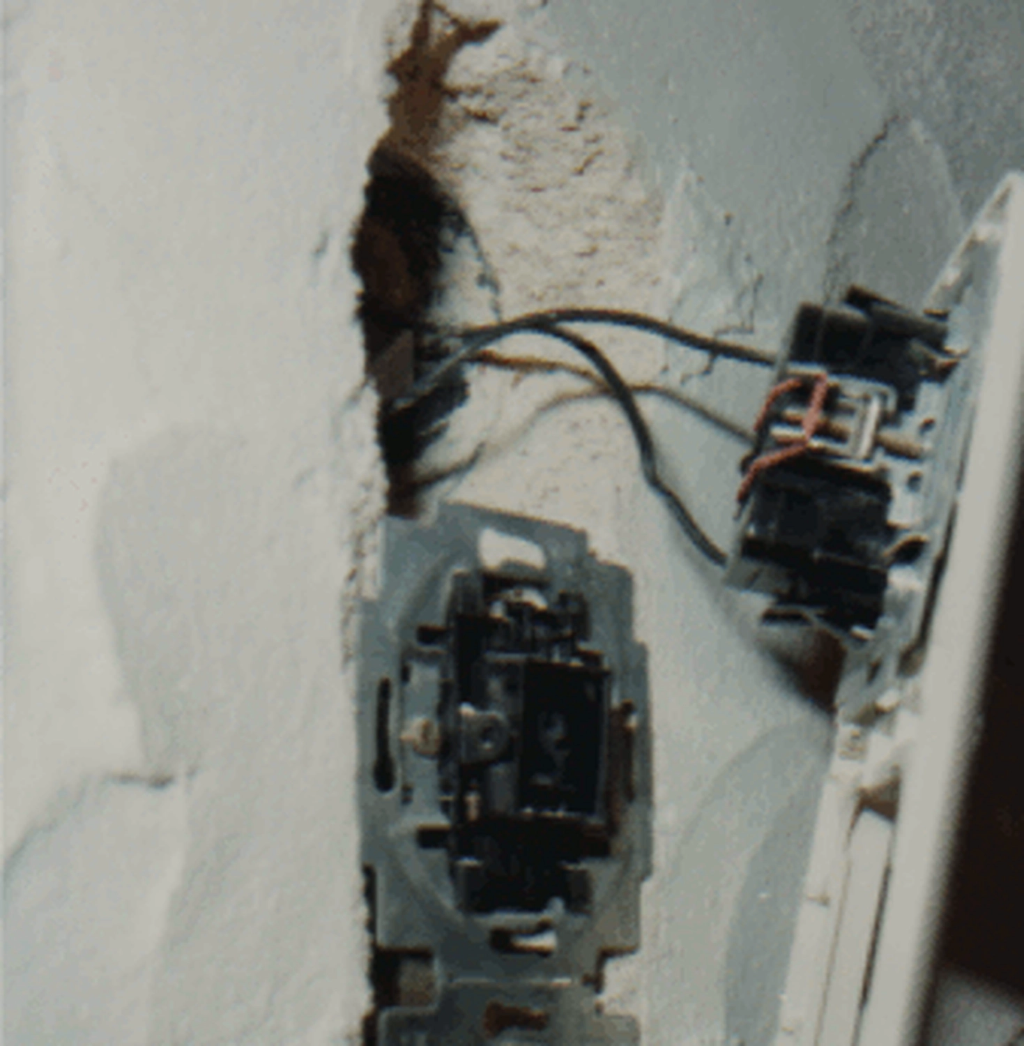 Bauer - Elektrodosensysteme GmbH - Elektroinstallation